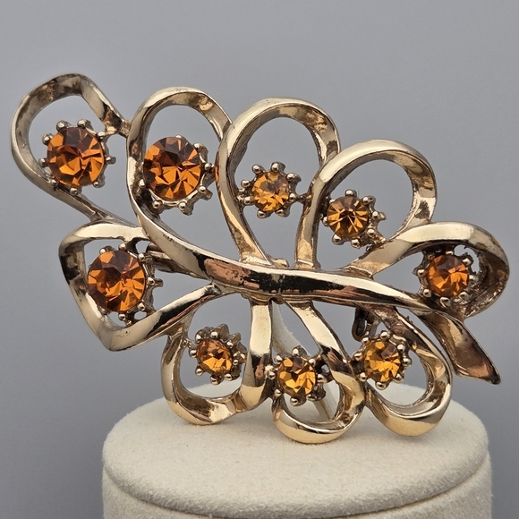 Coro Jewelry - Coro Feather Brooch Vintage Art Deco Era Pin Gold Tone Amber Stones
